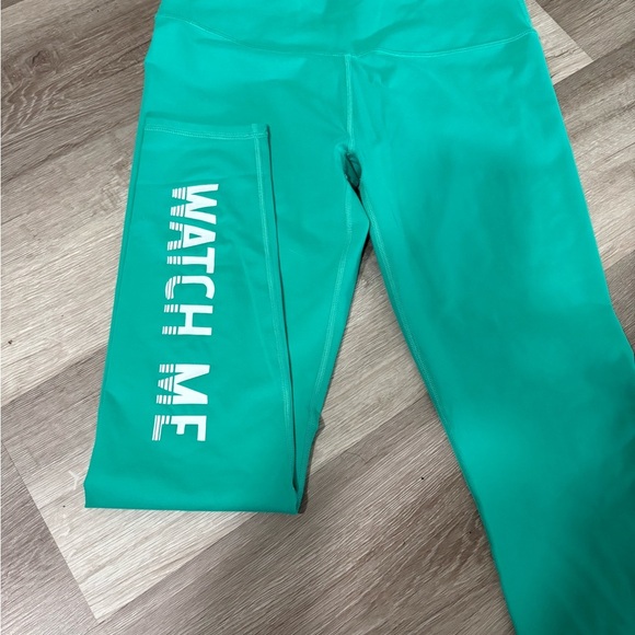 Fabletics Vibrant Teal Kids Leggings - Picture 2 of 5